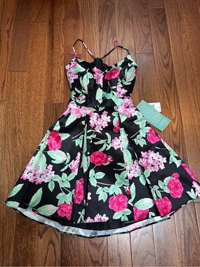 B. Smart Fit & Flare Black Floral Mini Party Dress Size 1